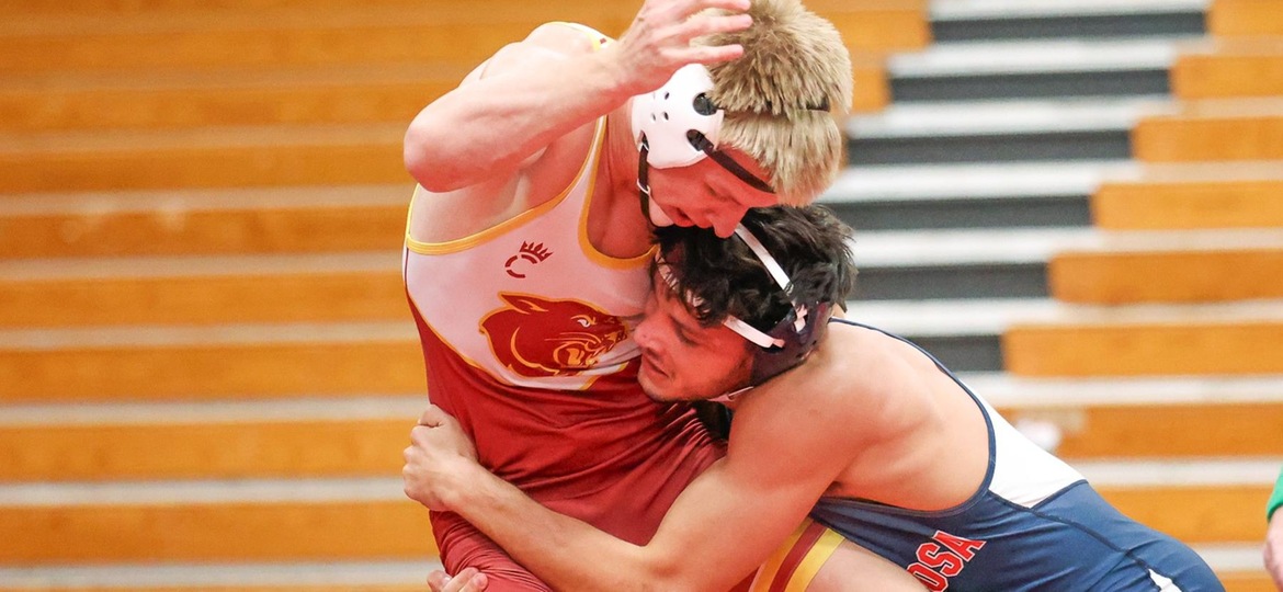 SRJC wrestler takes down his Sac City opponent.